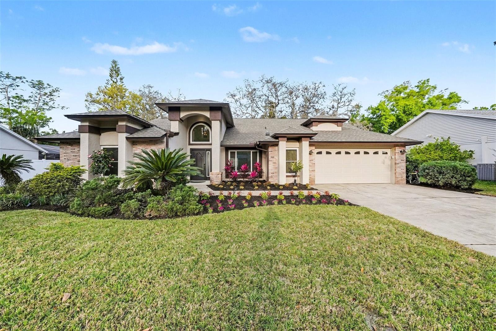 Single Family Residence in TAMPA, FL - Daniel Dourado