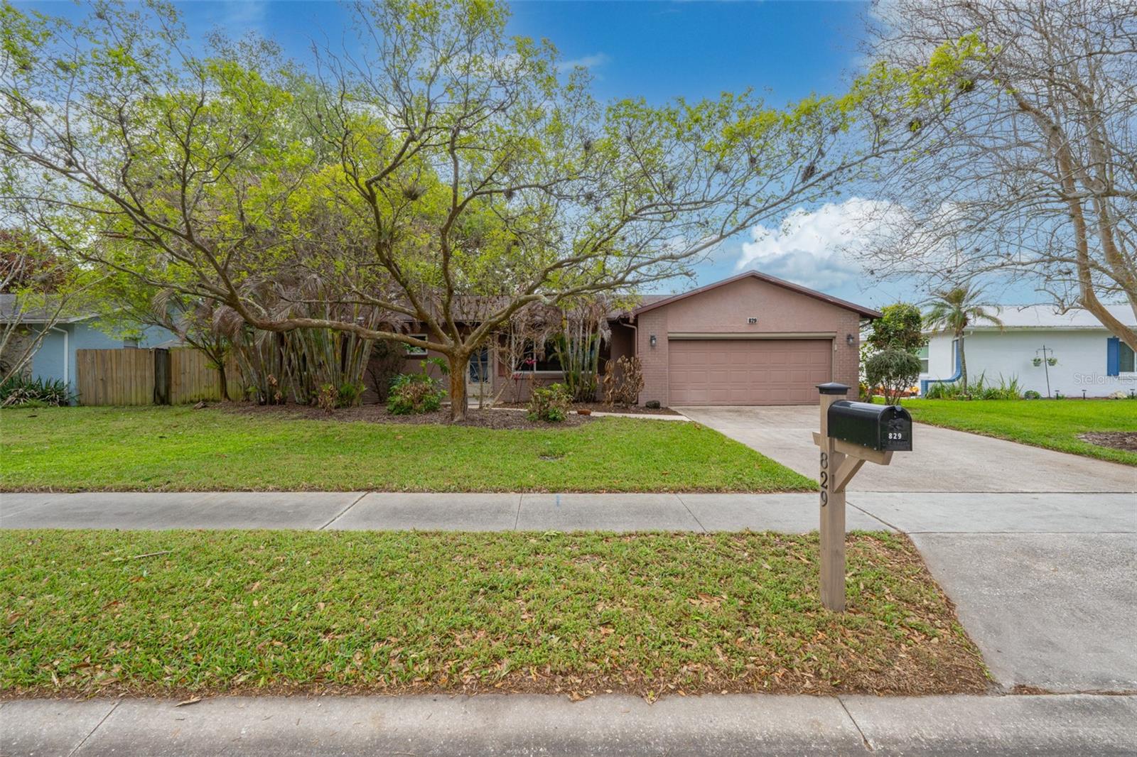 Single Family Residence em ROCKLEDGE, FL - Daniel Dourado