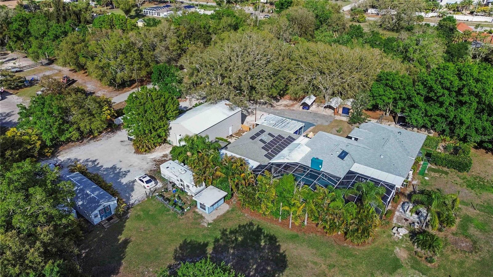 Single Family Residence in NOKOMIS, FL - Daniel Dourado