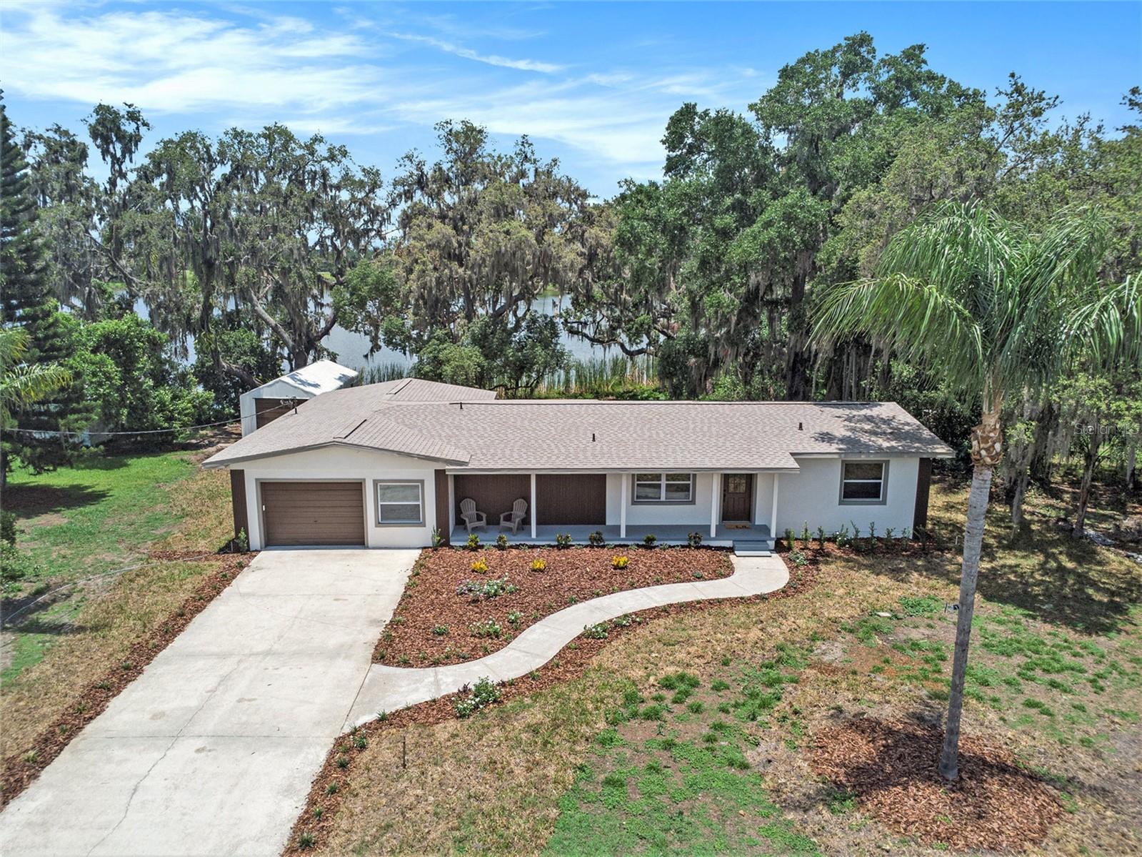 Single Family Residence in DOVER, FL - Daniel Dourado