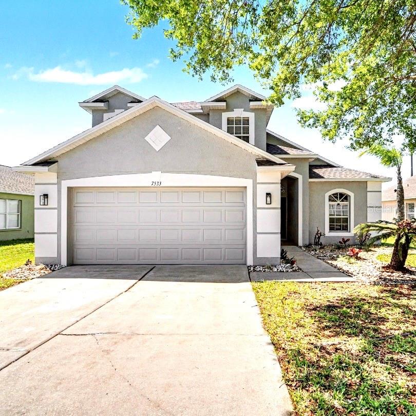 Single Family Residence em ZEPHYRHILLS, FL - Daniel Dourado