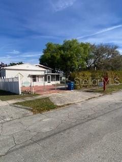 Single Family Residence in SEBRING, FL - Daniel Dourado