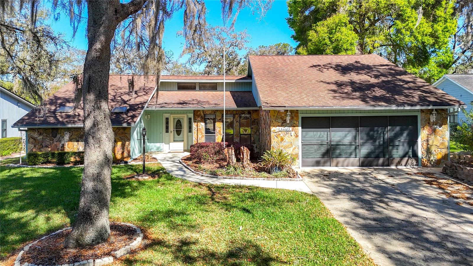 Single Family Residence em DADE CITY, FL - Daniel Dourado