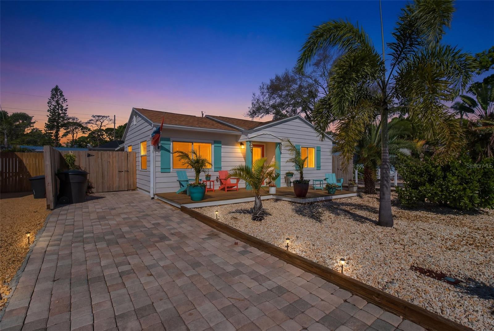 Single Family Residence em GULFPORT, FL - Daniel Dourado