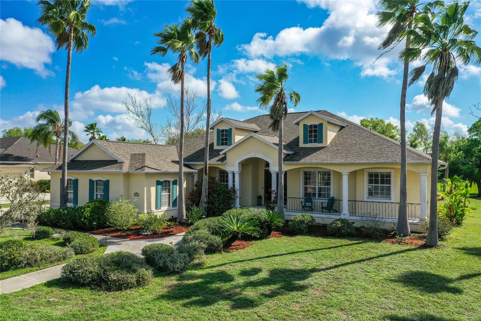 Single Family Residence in BRADENTON, FL - Daniel Dourado