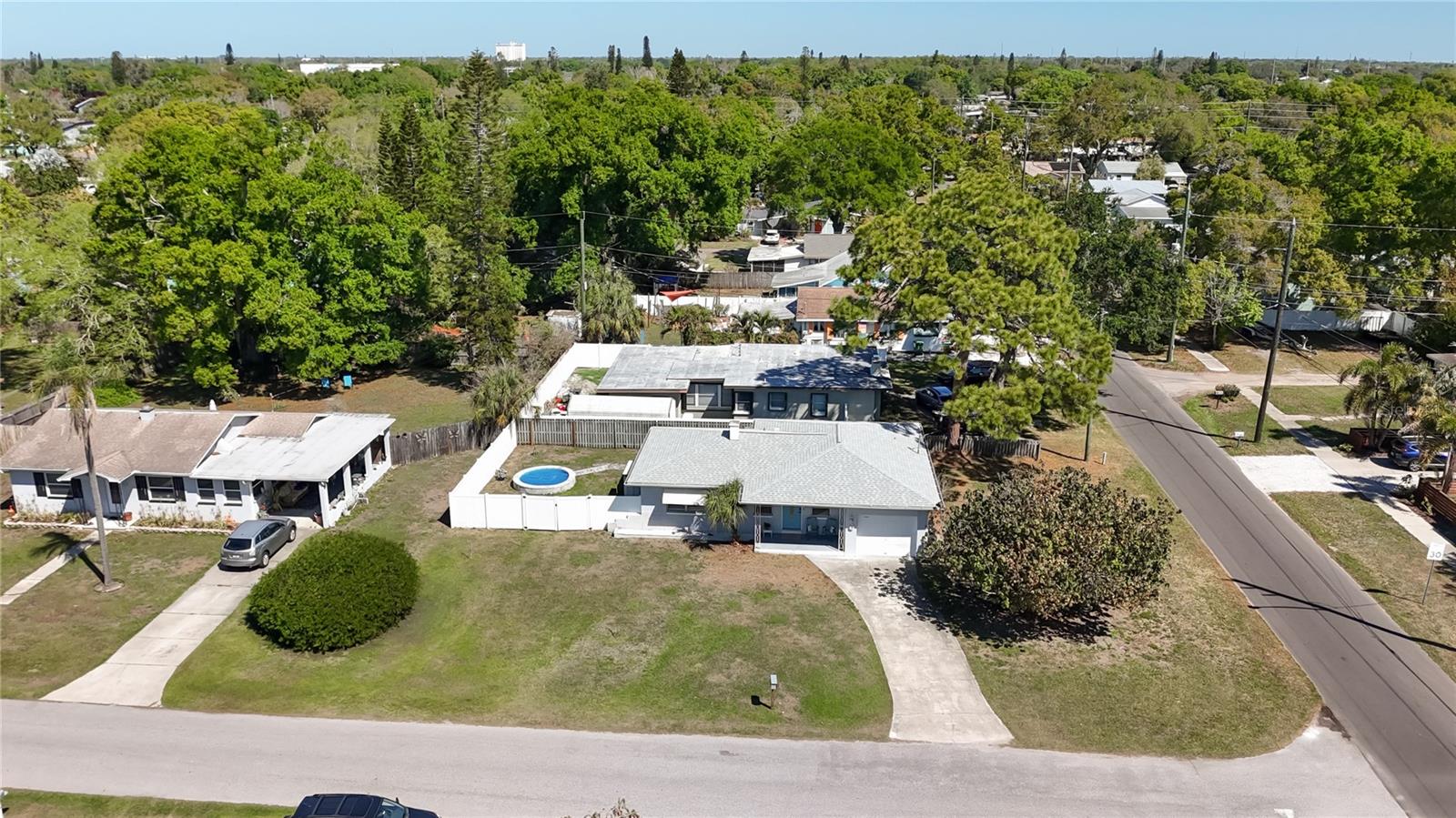 Single Family Residence em GULFPORT, FL - Daniel Dourado