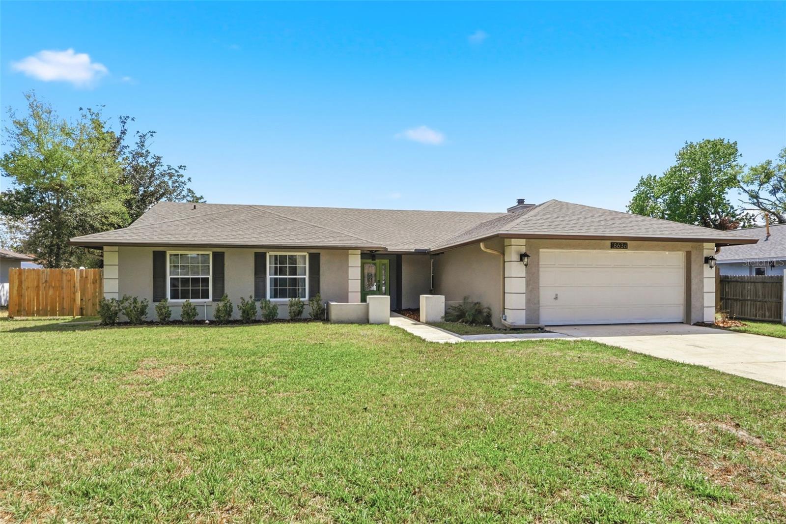 Single Family Residence in ORLANDO, FL - Daniel Dourado