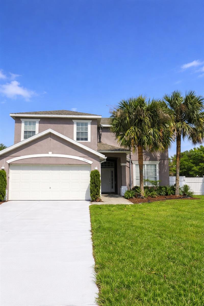 Single Family Residence in ORLANDO, FL - Daniel Dourado