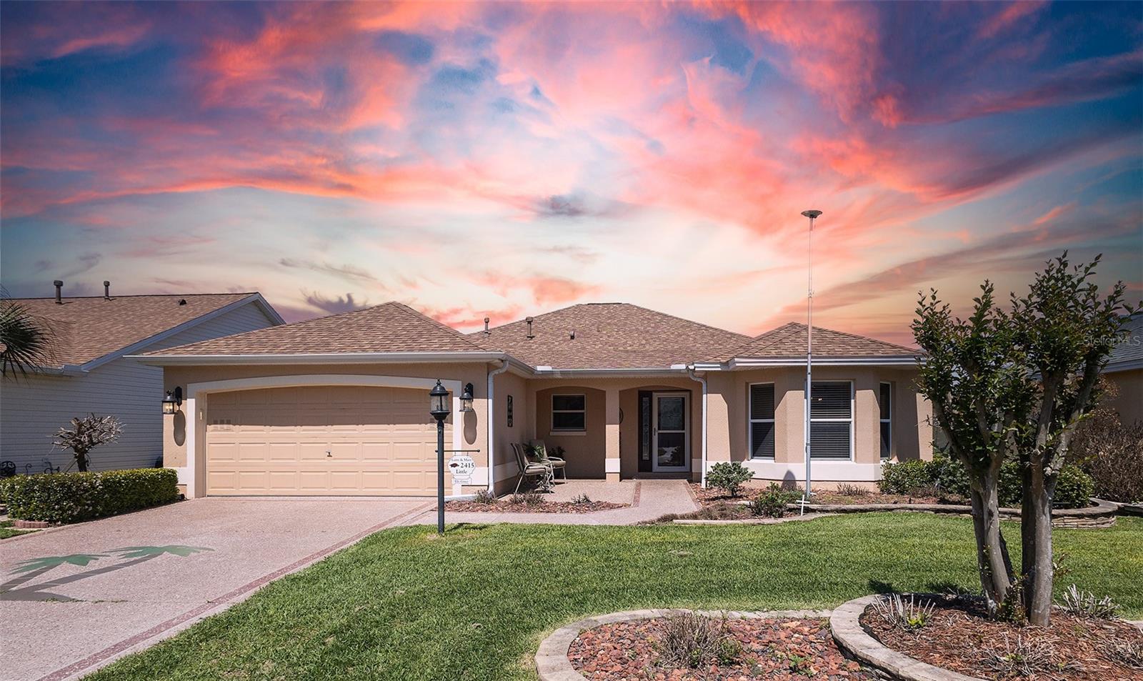 Single Family Residence in THE VILLAGES, FL - Daniel Dourado