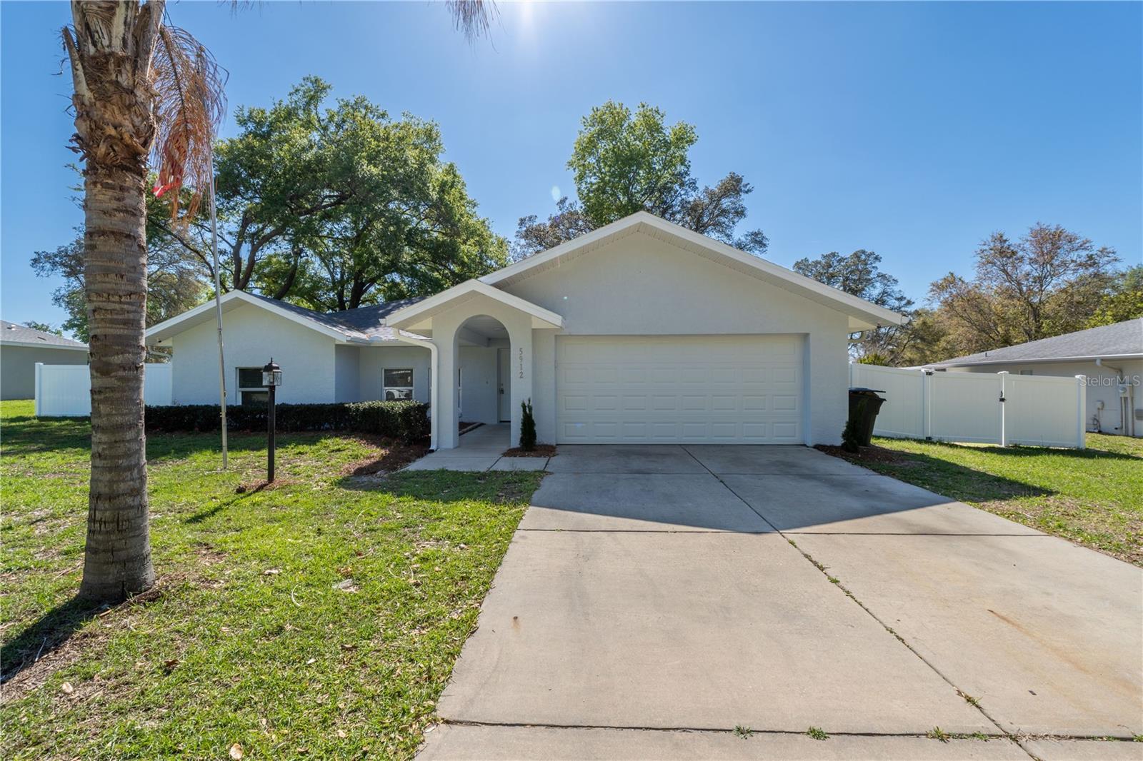 Single Family Residence in OCALA, FL - Daniel Dourado