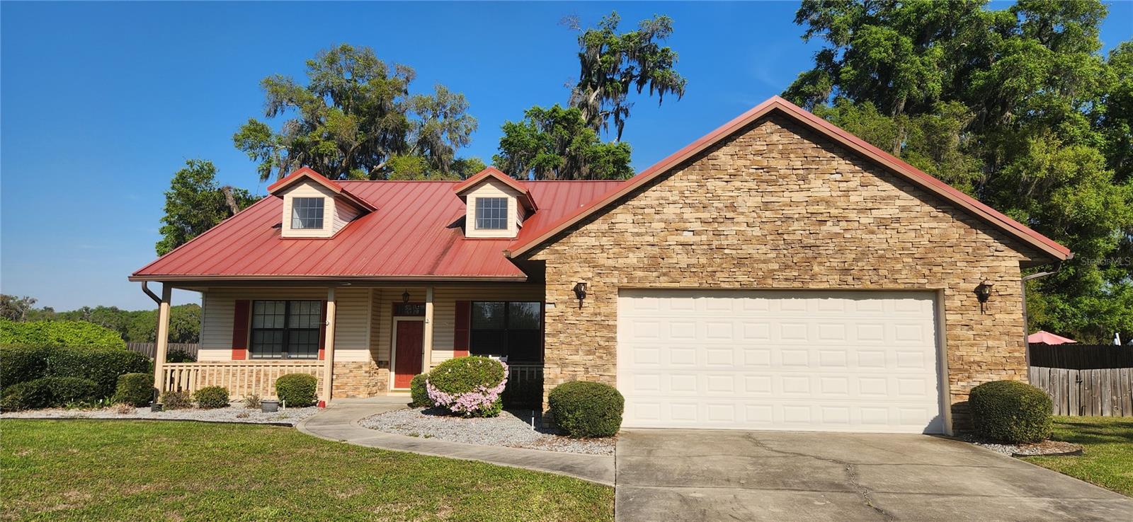 Single Family Residence in OCALA, FL - Daniel Dourado