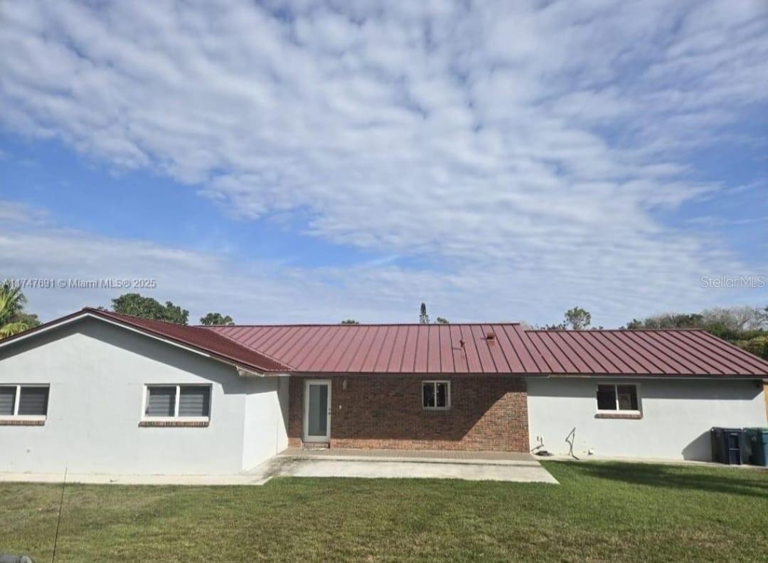 Single Family Residence em HOMESTEAD, FL - Daniel Dourado