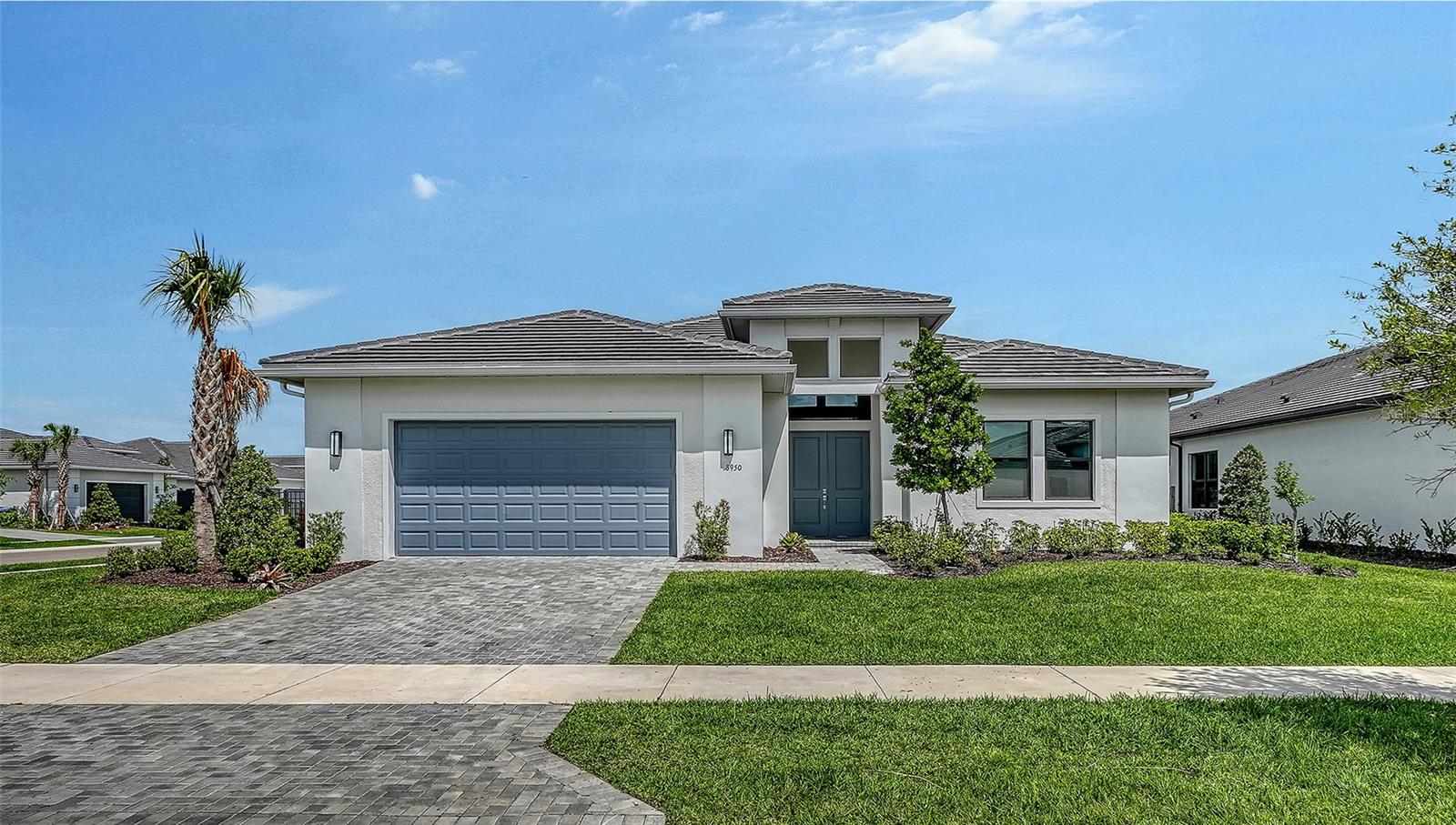 Single Family Residence in SARASOTA, FL - Daniel Dourado