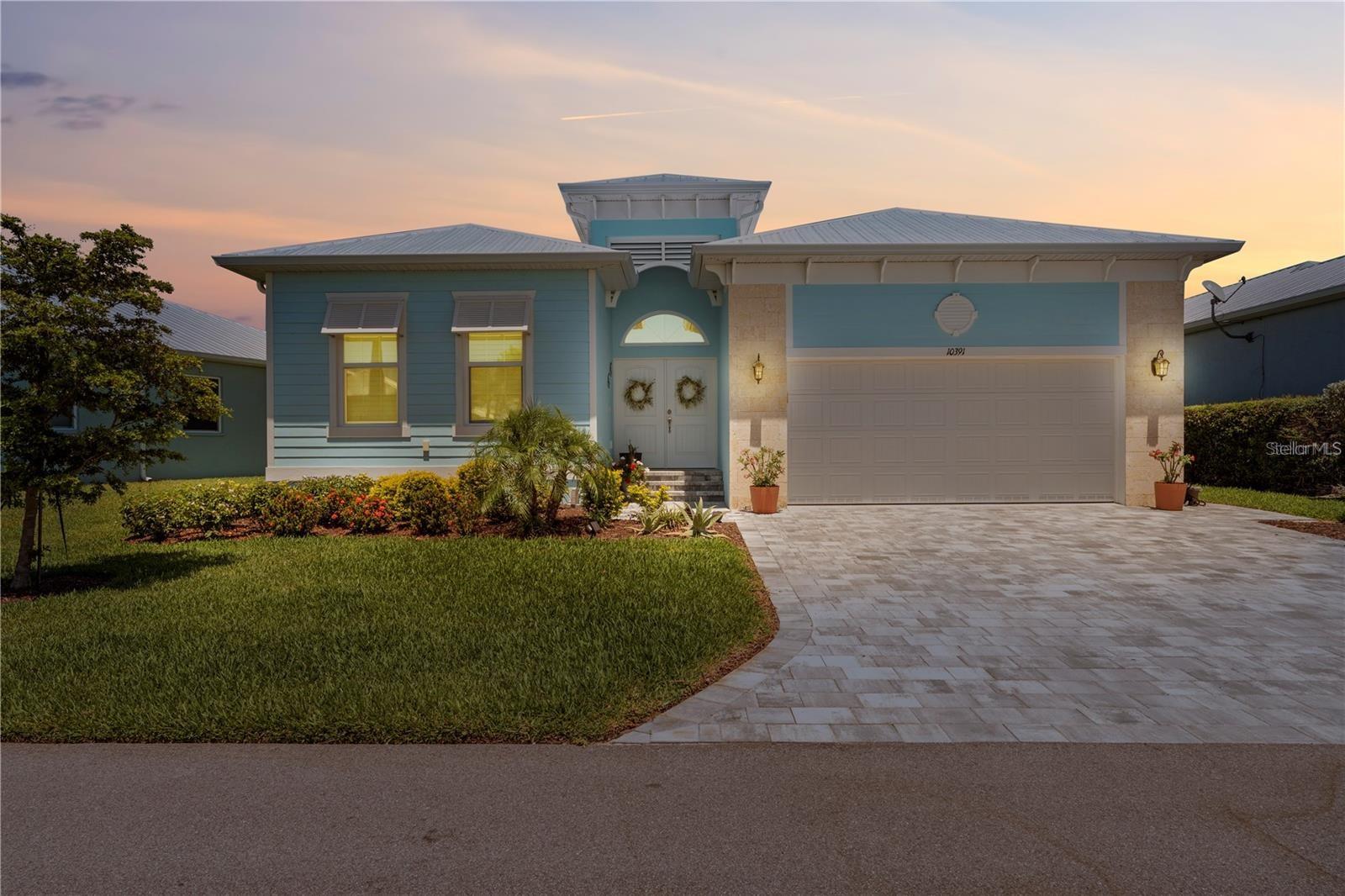 Single Family Residence in PLACIDA, FL - Daniel Dourado