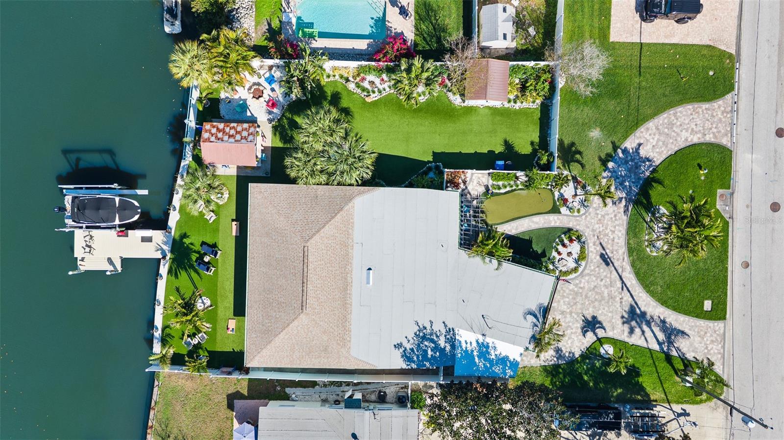 Single Family Residence em ST PETERSBURG, FL - Daniel Dourado