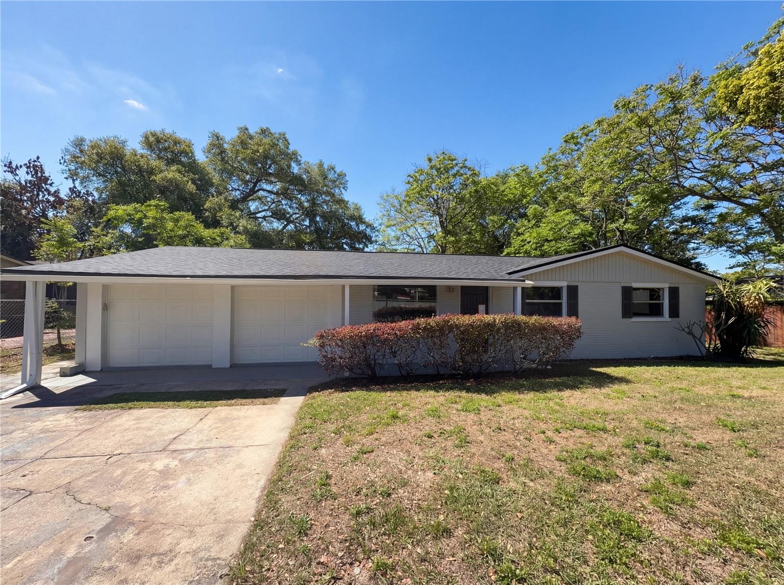 Single Family Residence in LAKELAND, FL - Daniel Dourado