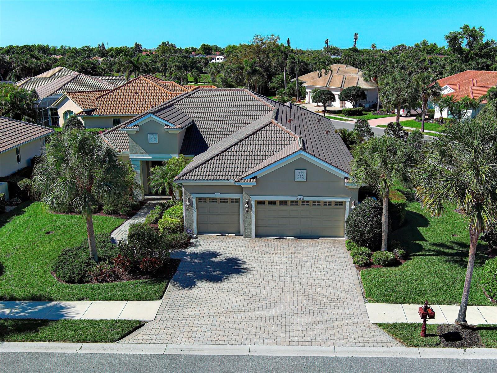 Single Family Residence in VENICE, FL - Daniel Dourado