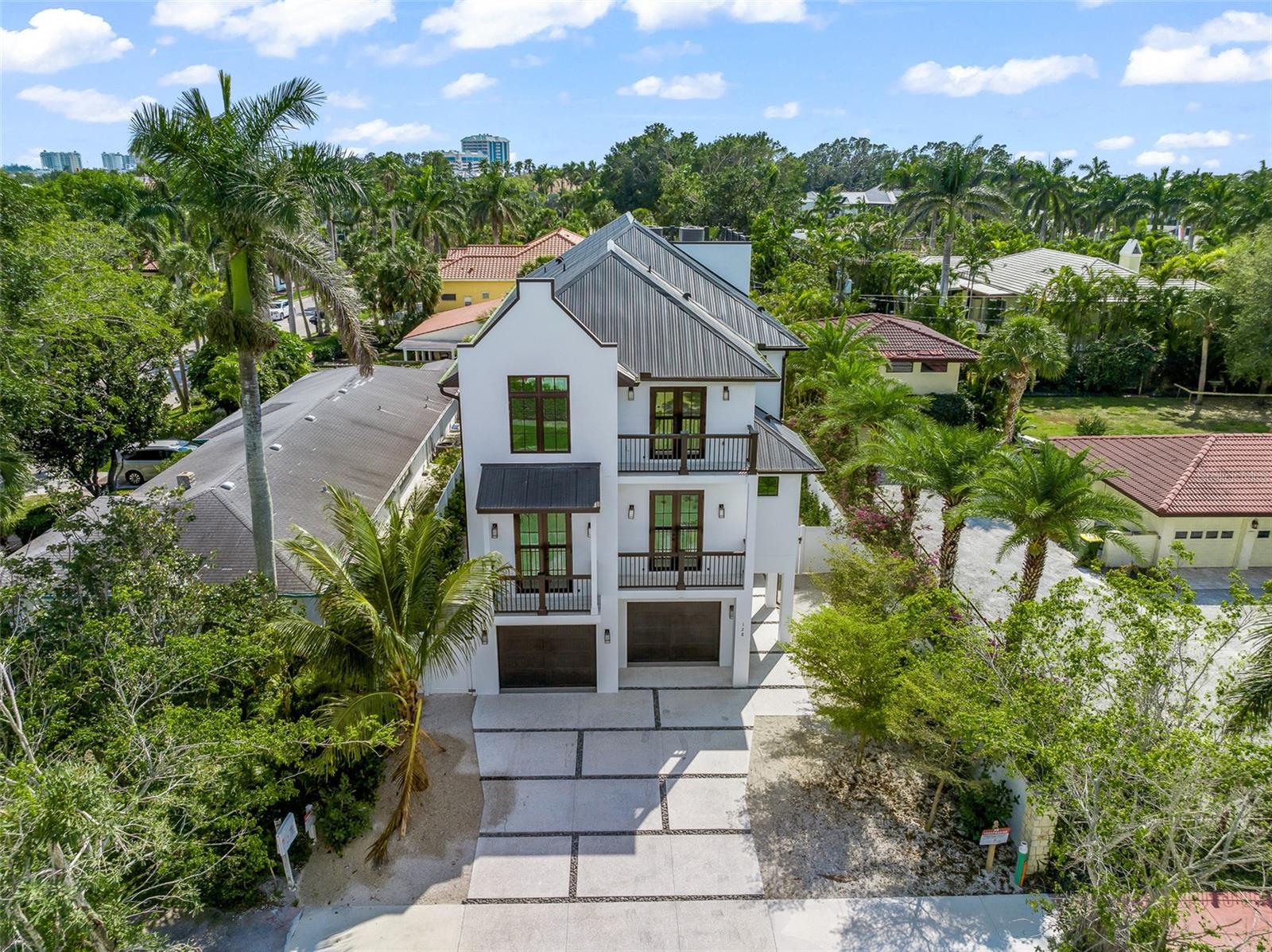 Single Family Residence em SARASOTA, FL - Daniel Dourado