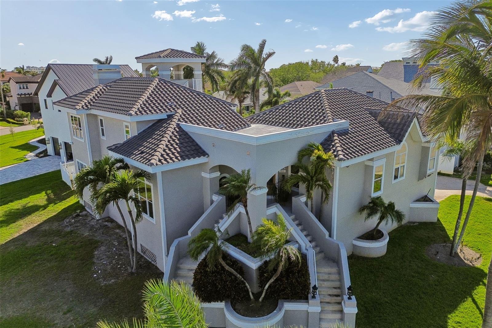 Single Family Residence in TIERRA VERDE, FL - Daniel Dourado