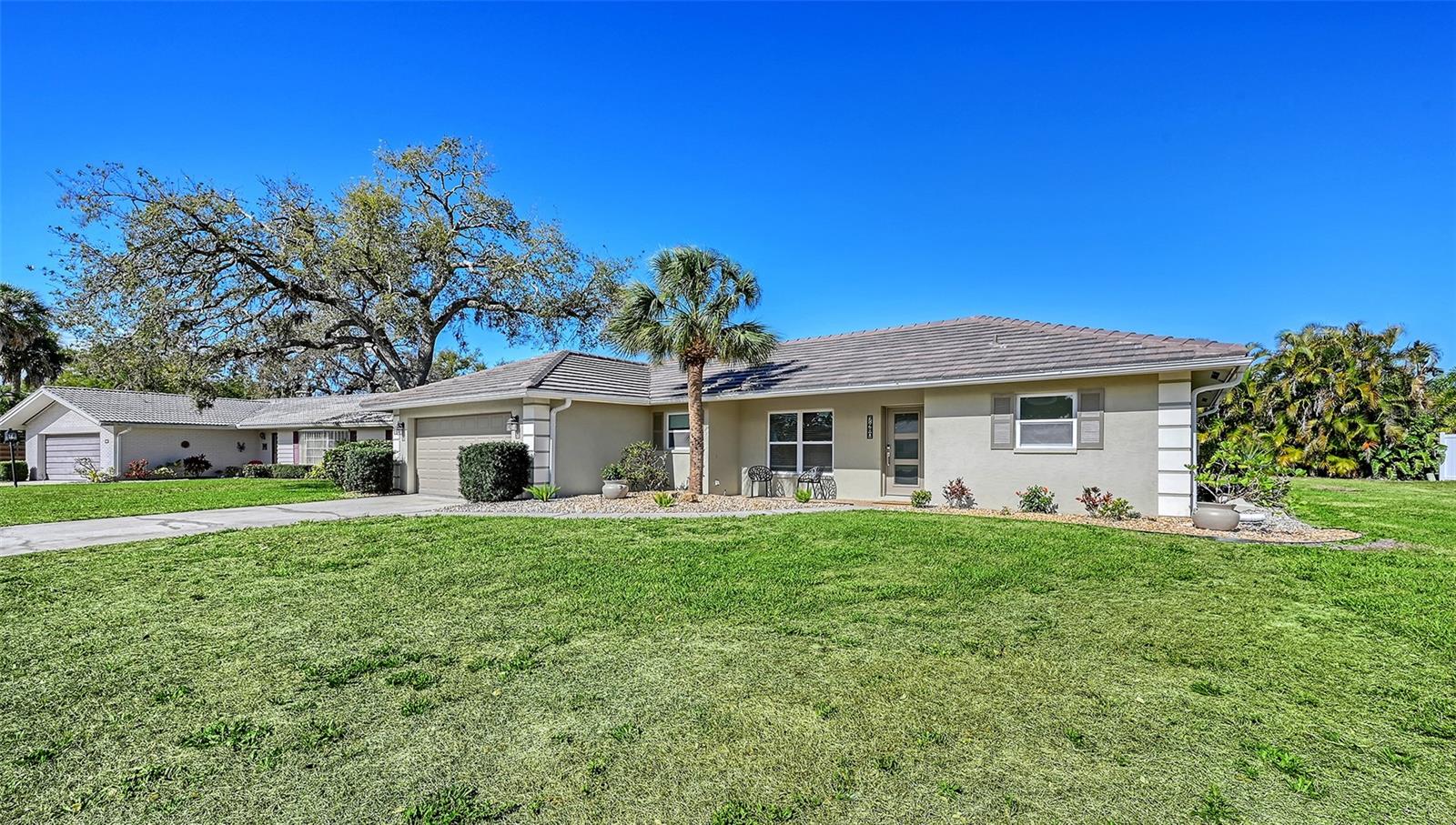 Single Family Residence em SARASOTA, FL - Daniel Dourado