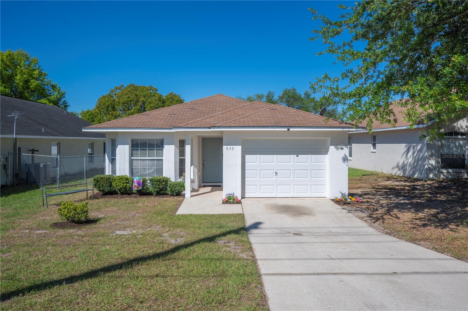 Single Family Residence in LAKE WALES, FL - Daniel Dourado