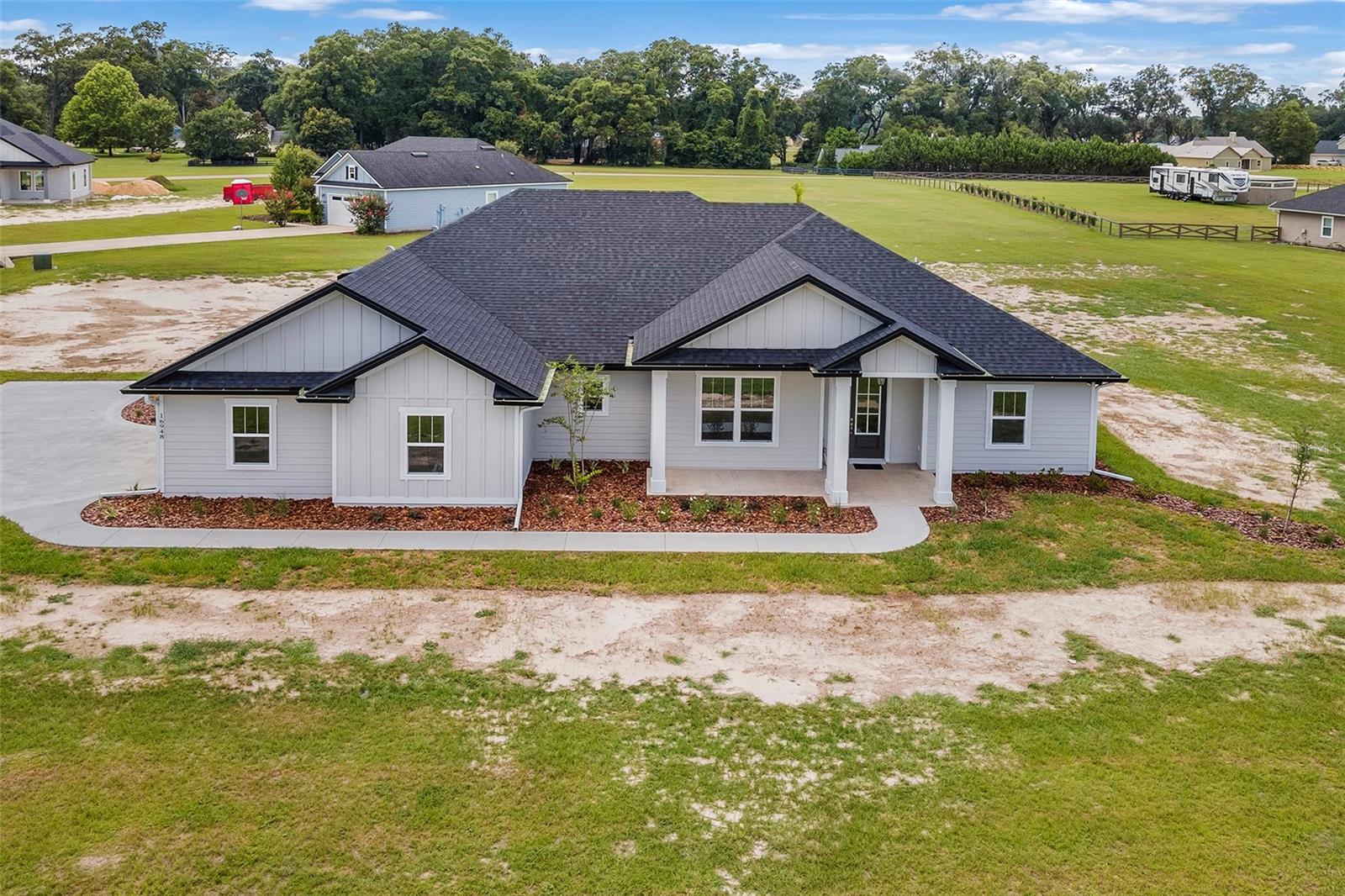 Single Family Residence in LAKE CITY, FL - Daniel Dourado