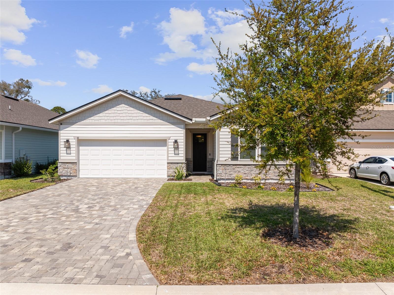 Single Family Residence in PALM COAST, FL - Daniel Dourado