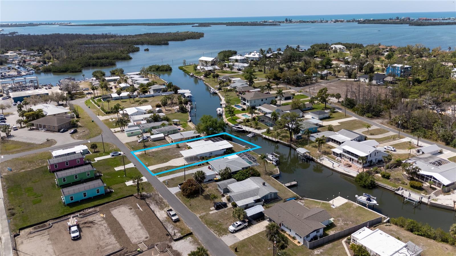 Single Family Residence em ENGLEWOOD, FL - Daniel Dourado