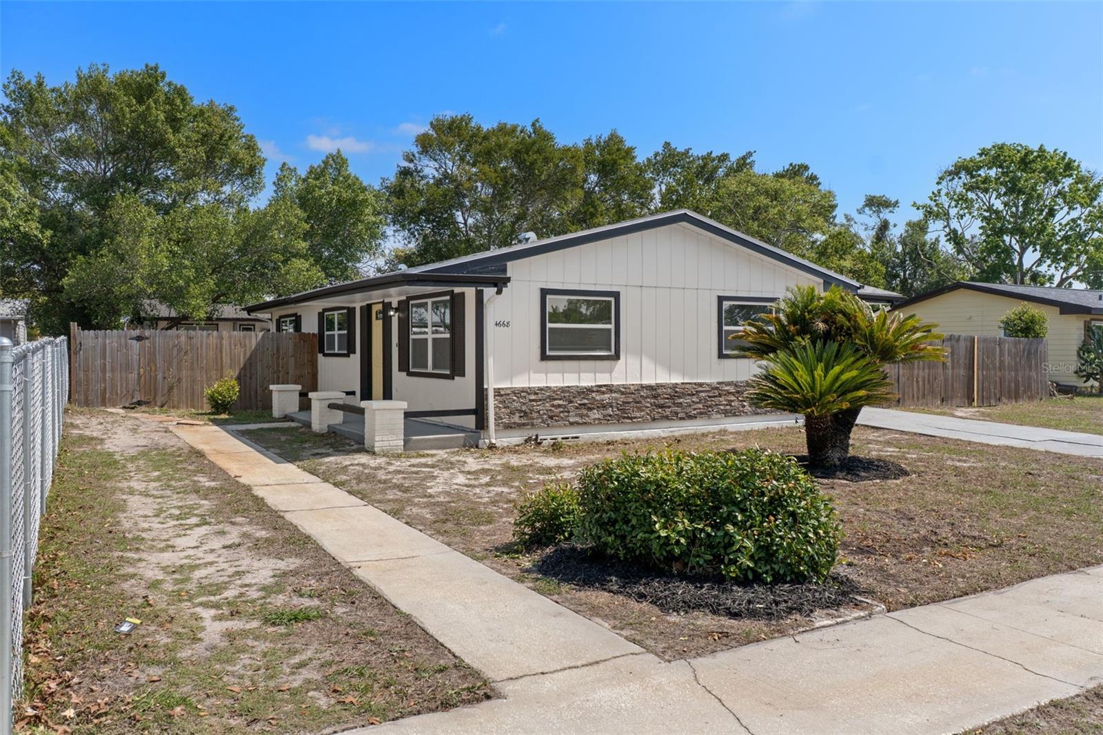 Single Family Residence em SPRING HILL, FL - Daniel Dourado