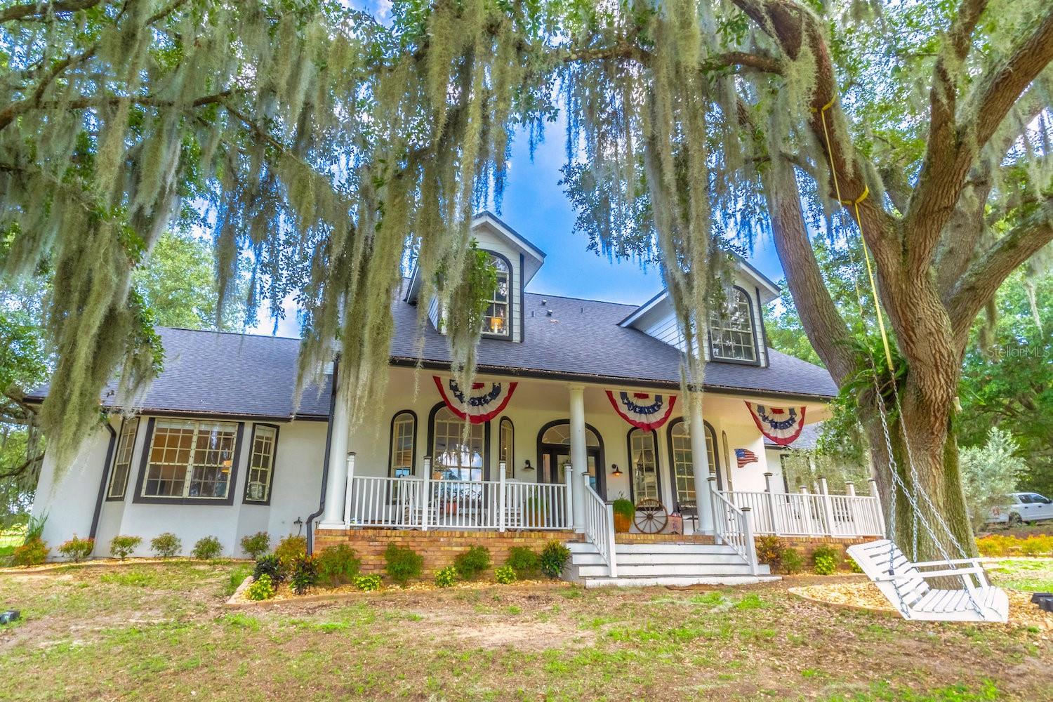 Single Family Residence in UMATILLA, FL - Daniel Dourado