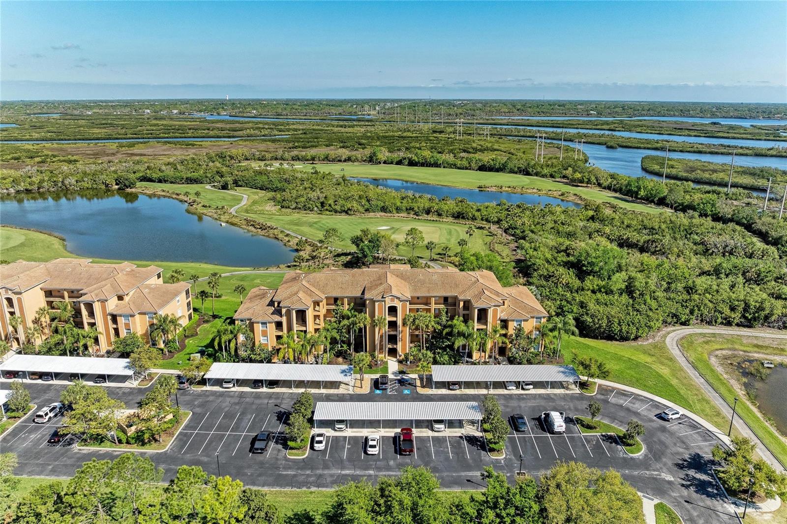 Condominium in BRADENTON, FL - Daniel Dourado