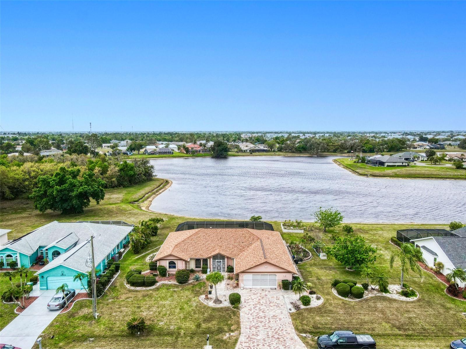Single Family Residence em PUNTA GORDA, FL - Daniel Dourado