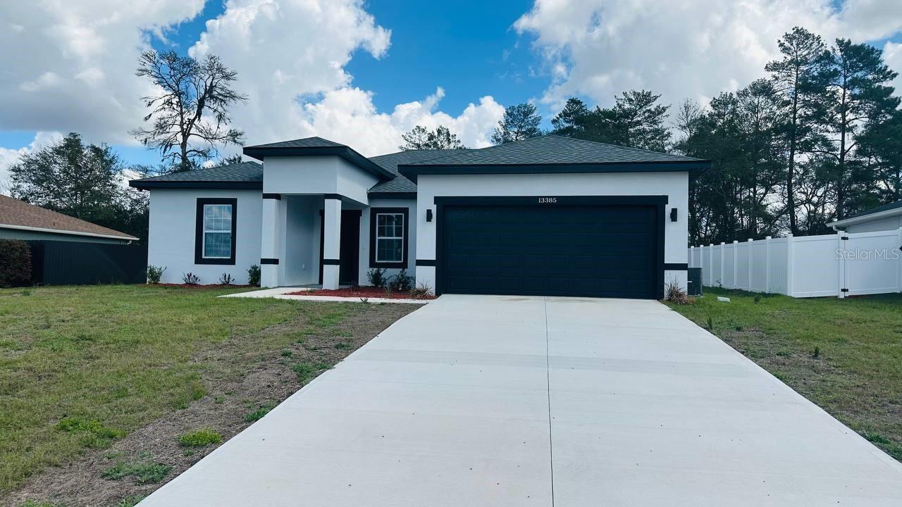 Single Family Residence in OCALA, FL - Daniel Dourado