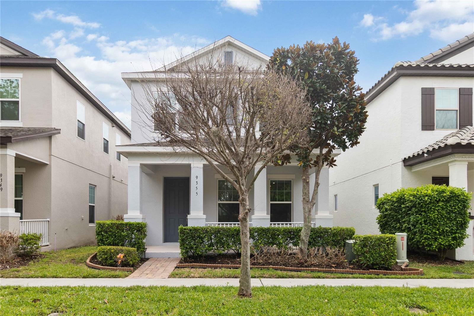 Single Family Residence in WINTER GARDEN, FL - Daniel Dourado