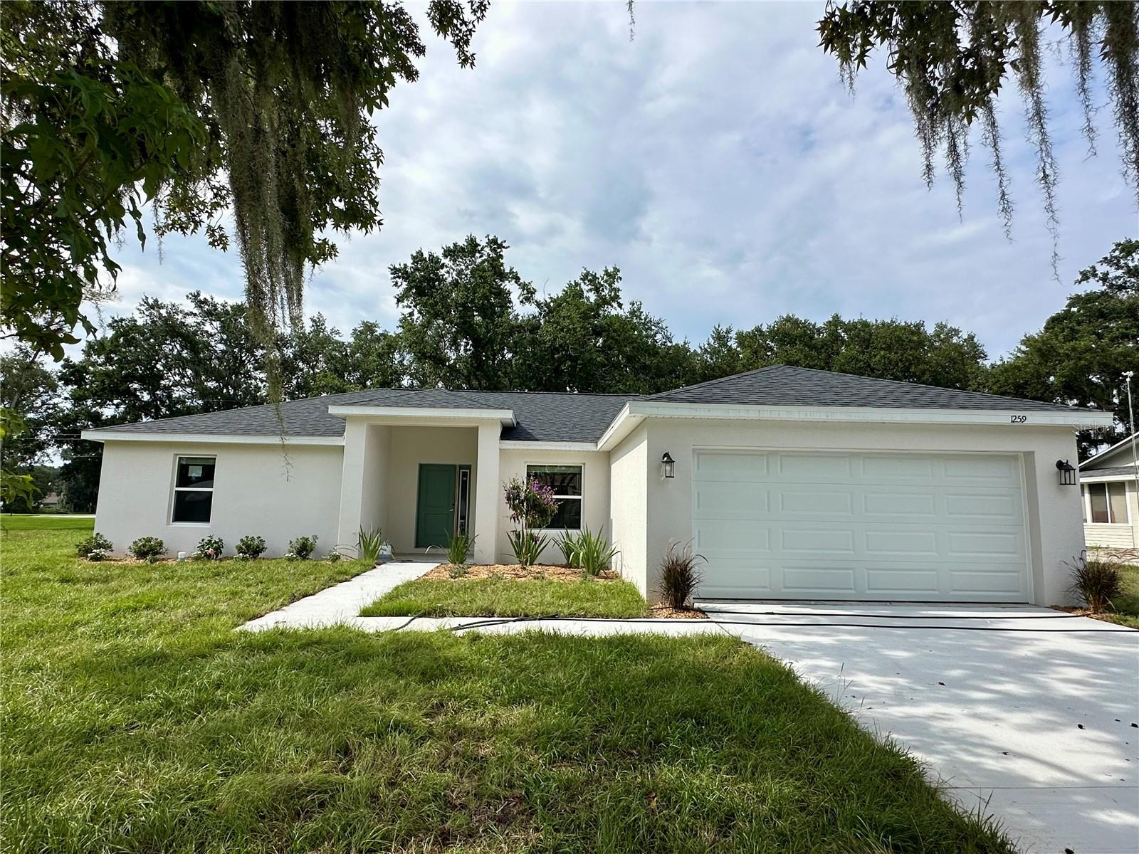 Single Family Residence in LAKELAND, FL - Daniel Dourado