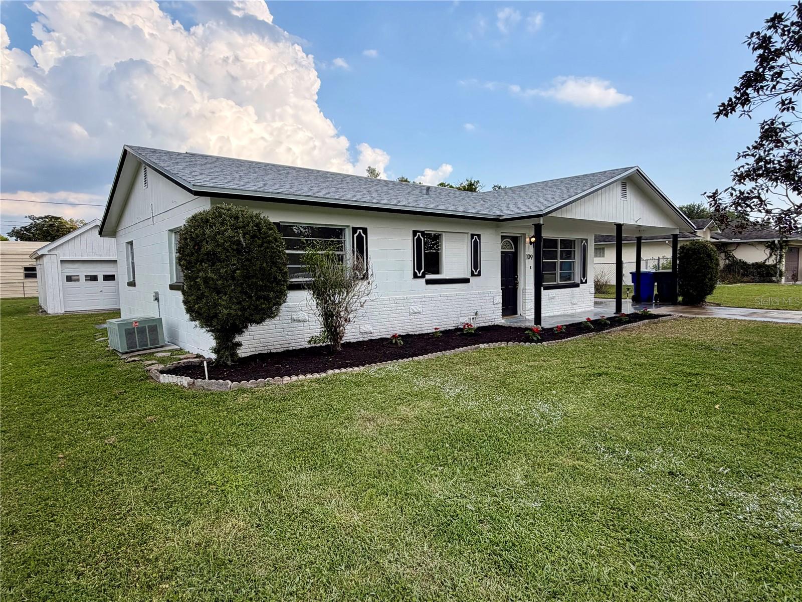 Single Family Residence em ST CLOUD, FL - Daniel Dourado