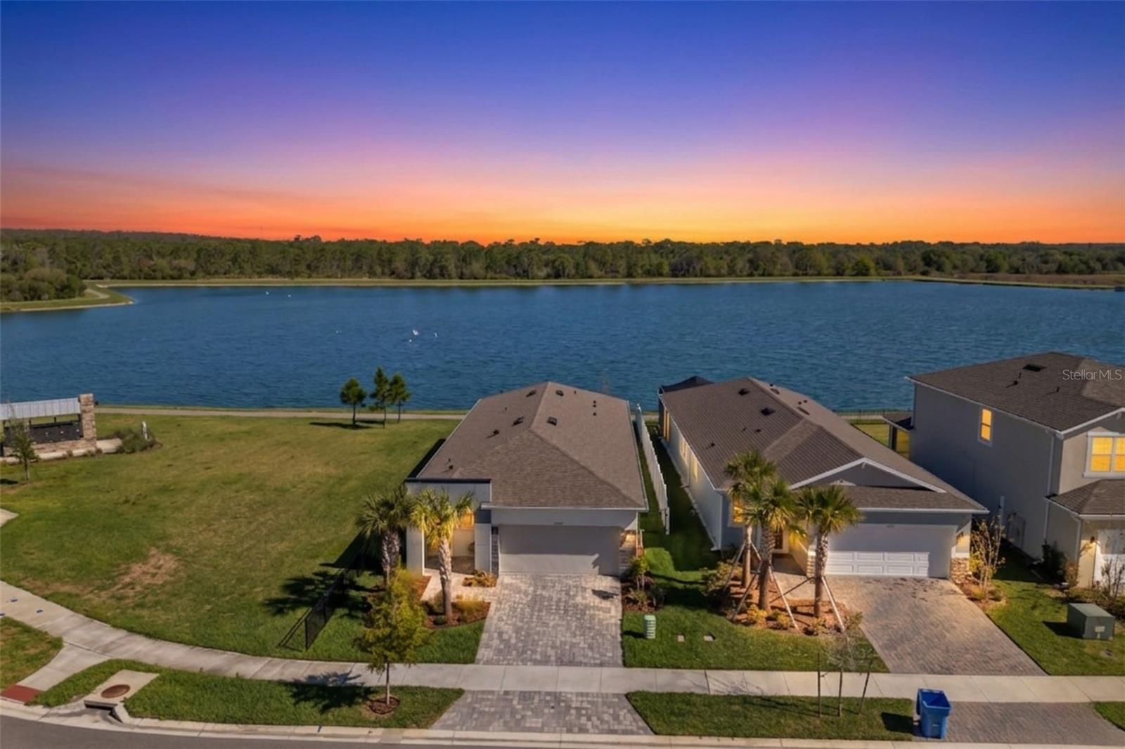 Single Family Residence in WESLEY CHAPEL, FL - Daniel Dourado