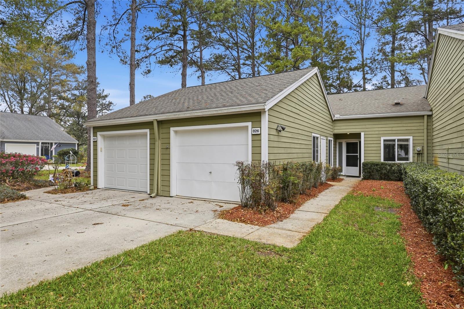 Single Family Residence em NEWBERRY, FL - Daniel Dourado