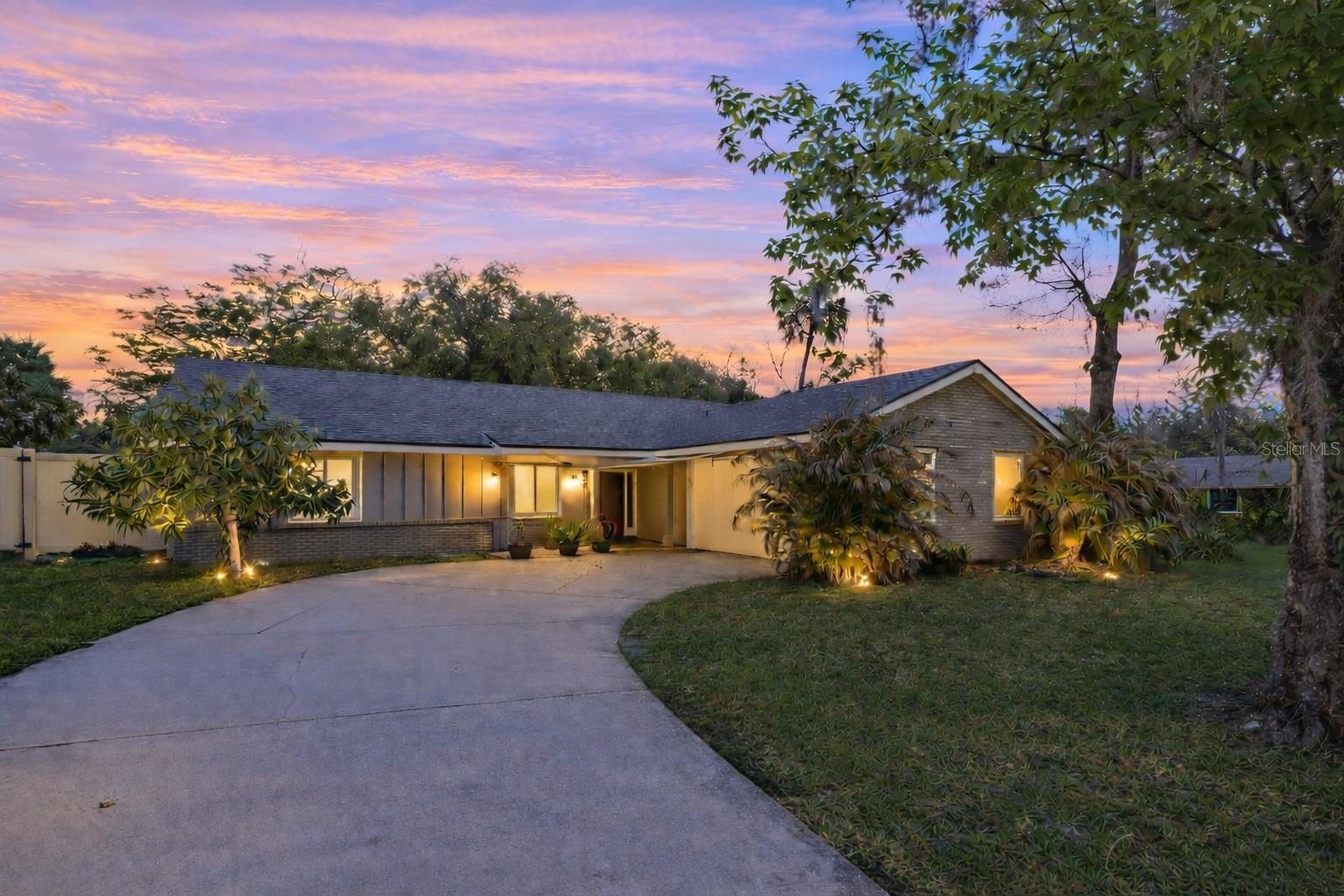 Single Family Residence em ORMOND BEACH, FL - Daniel Dourado