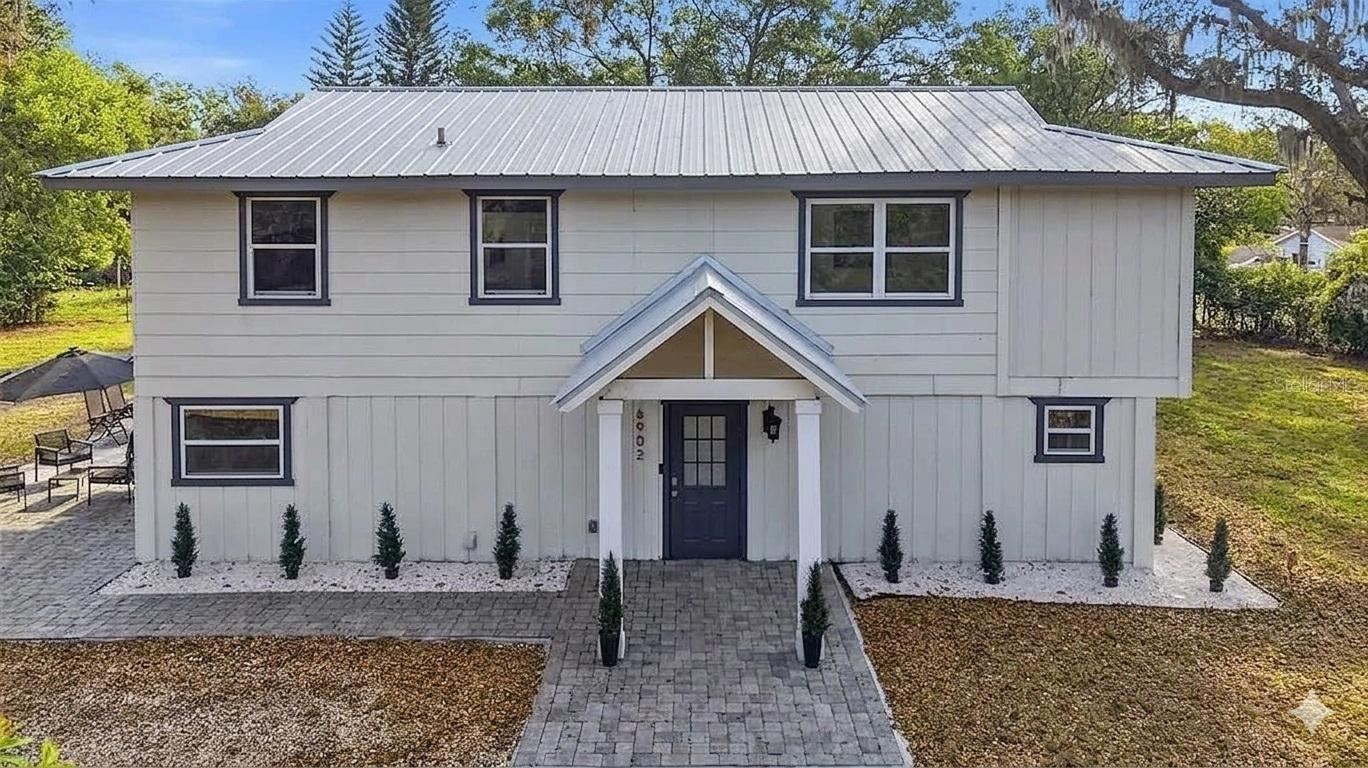 Single Family Residence in TAMPA, FL - Daniel Dourado