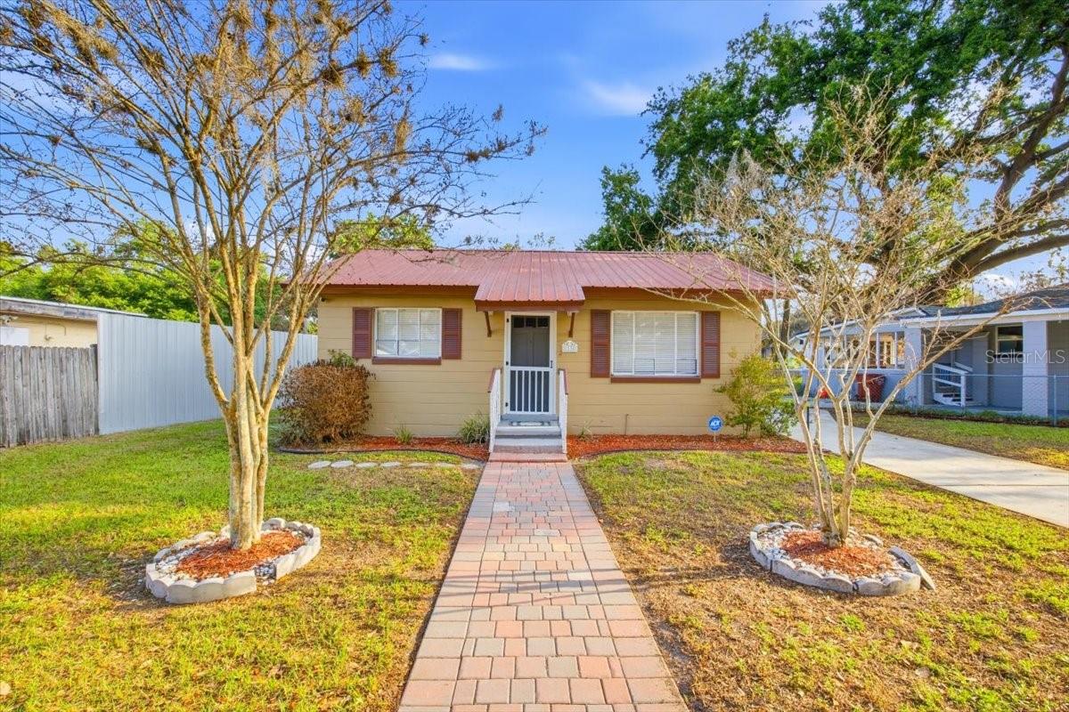 Single Family Residence in PLANT CITY, FL - Daniel Dourado