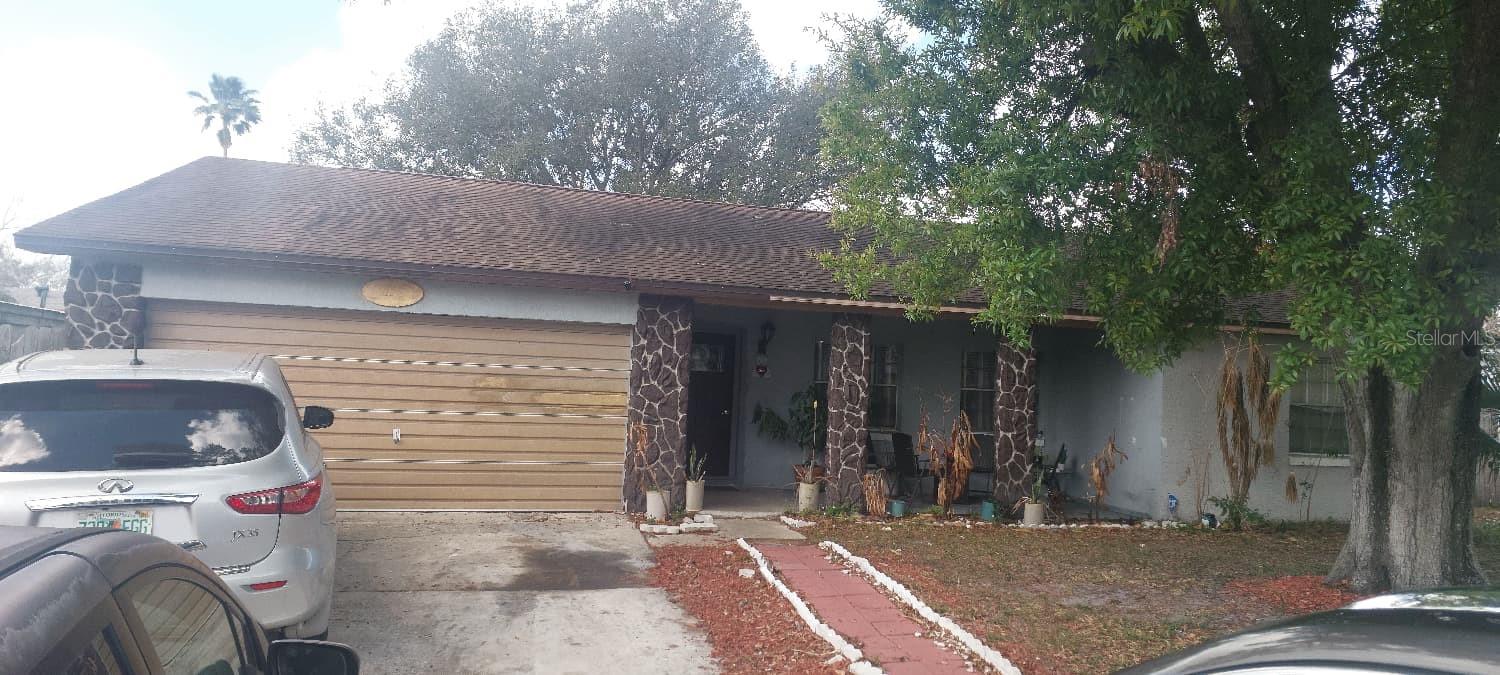 Single Family Residence in ORLANDO, FL - Daniel Dourado