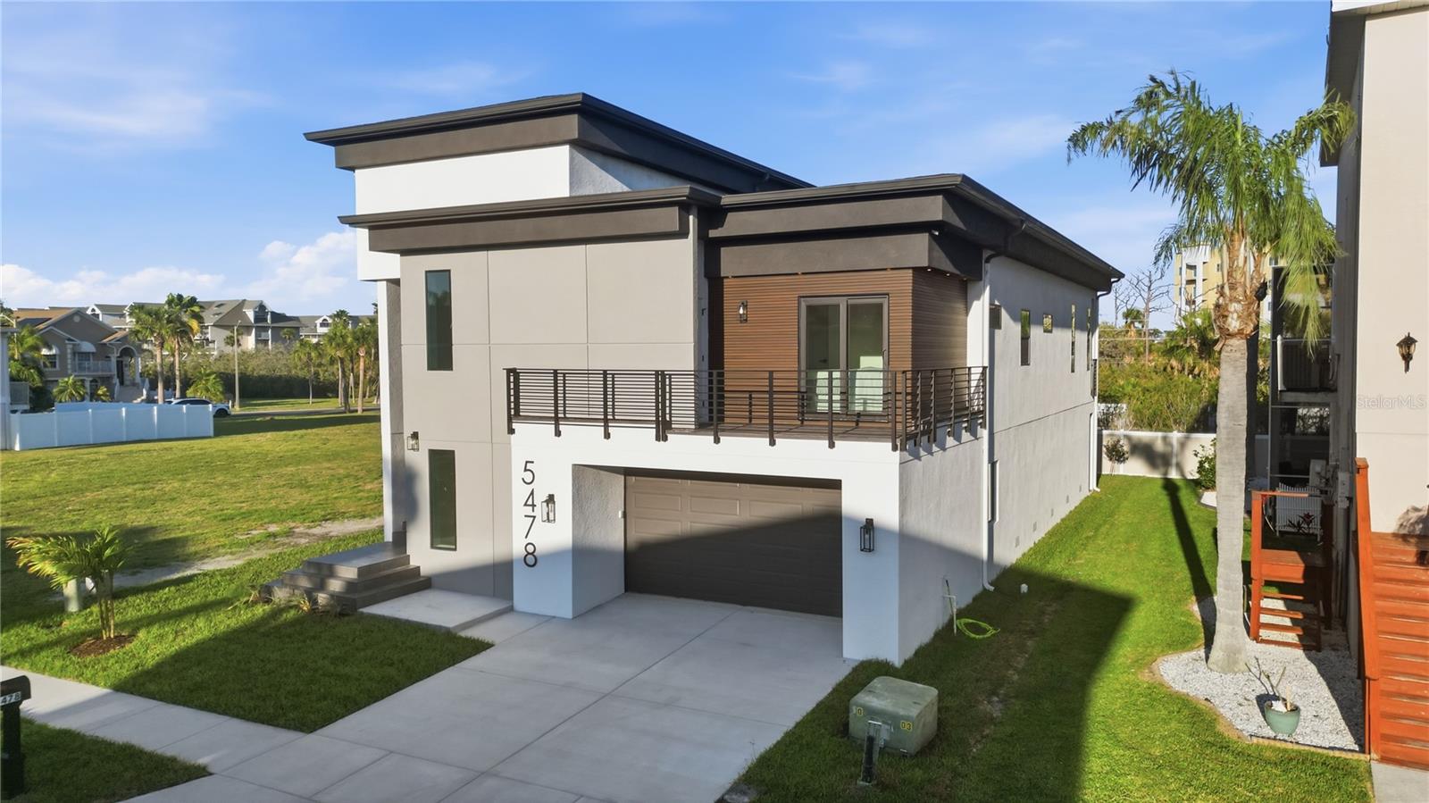 Single Family Residence em NEW PORT RICHEY, FL - Daniel Dourado