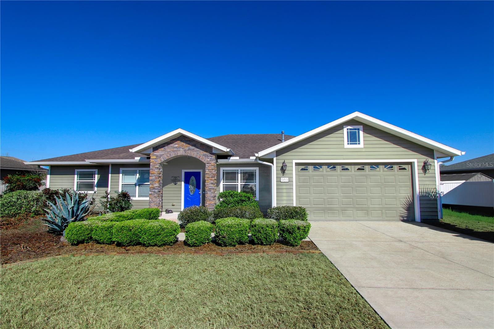 Single Family Residence em NEWBERRY, FL - Daniel Dourado
