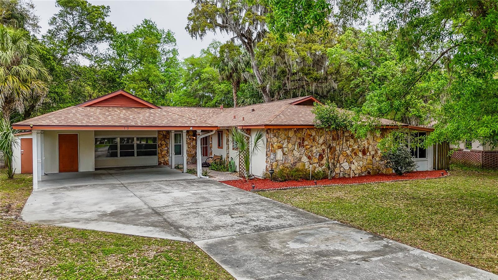 Single Family Residence in OCALA, FL - Daniel Dourado