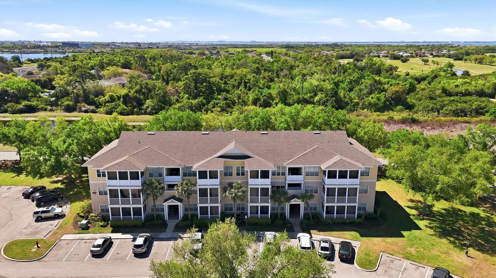 Condominium in BRADENTON, FL - Daniel Dourado
