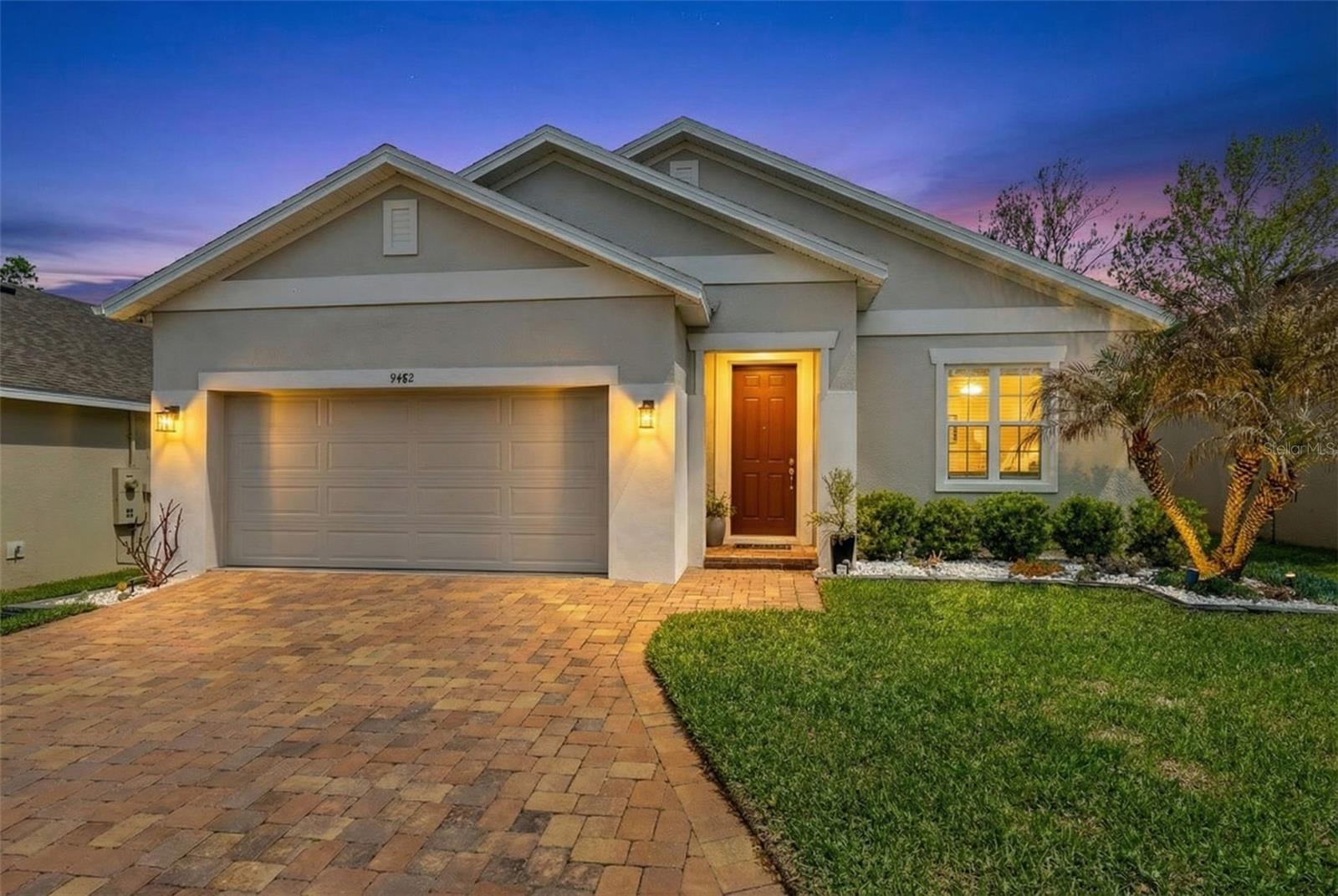 Single Family Residence in GROVELAND, FL - Daniel Dourado