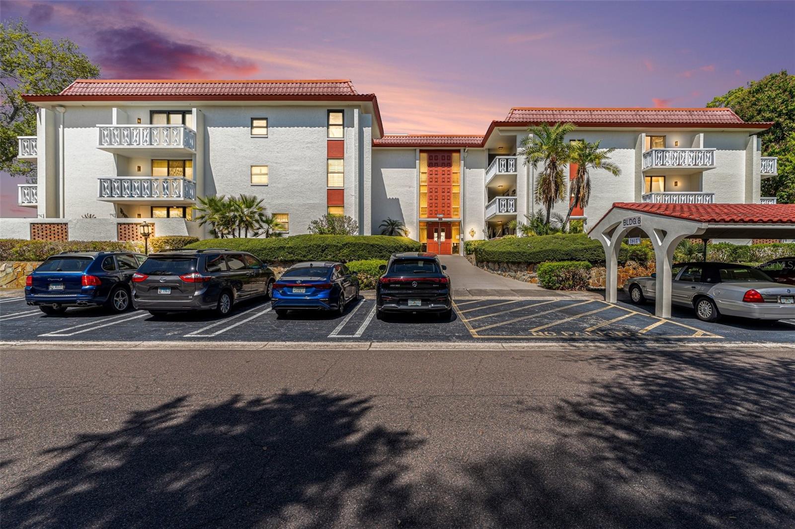 Condominium in CLEARWATER, FL - Daniel Dourado