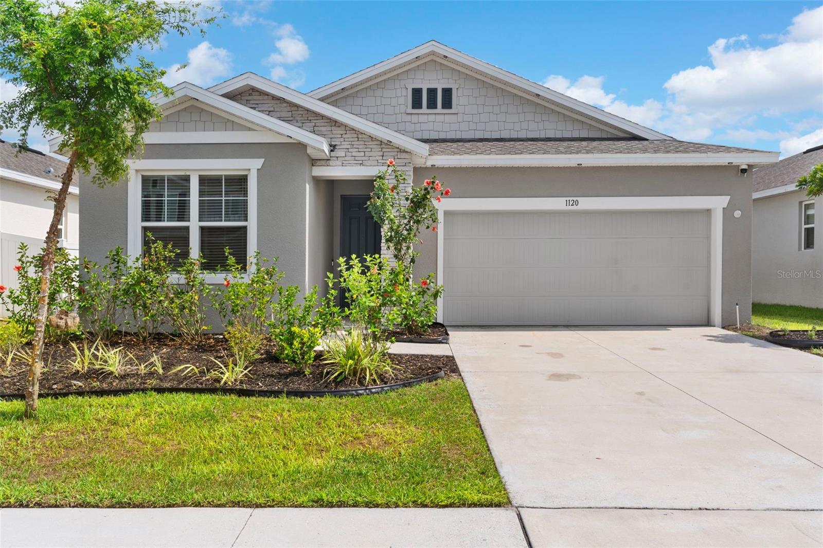 Single Family Residence in AUBURNDALE, FL - Daniel Dourado
