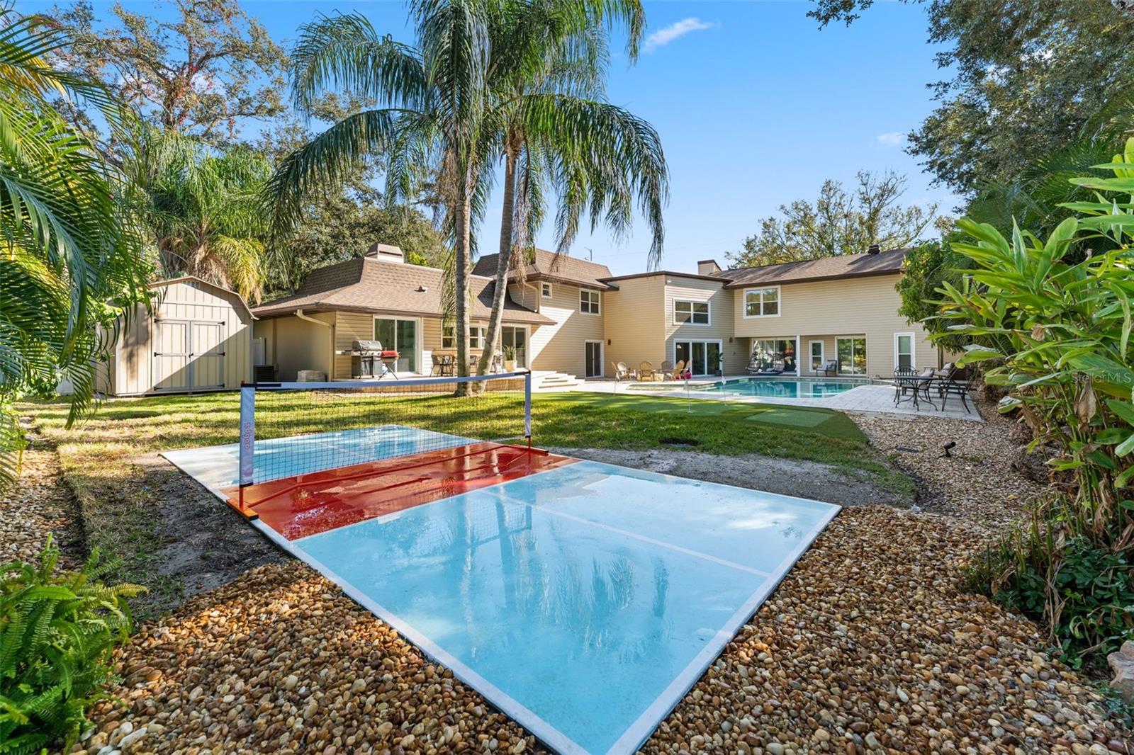 Single Family Residence in CLEARWATER, FL - Daniel Dourado